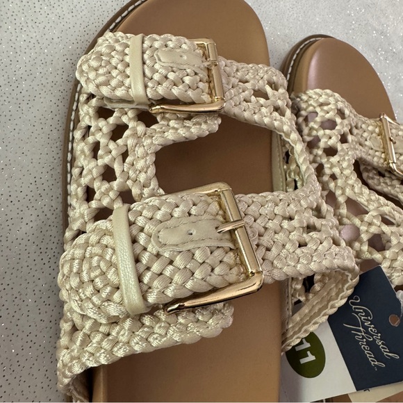 UNIVERSAL THREAD Off White Kylie Buckle Sandals - Picture 6 of 9